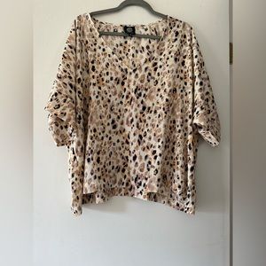 Dressy lightweight top.cooling material .